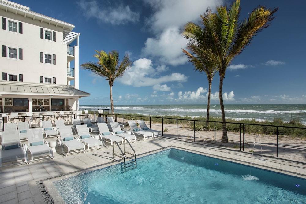 Hutchinson Shores Resort & Spa 옌슨비치 외부 사진