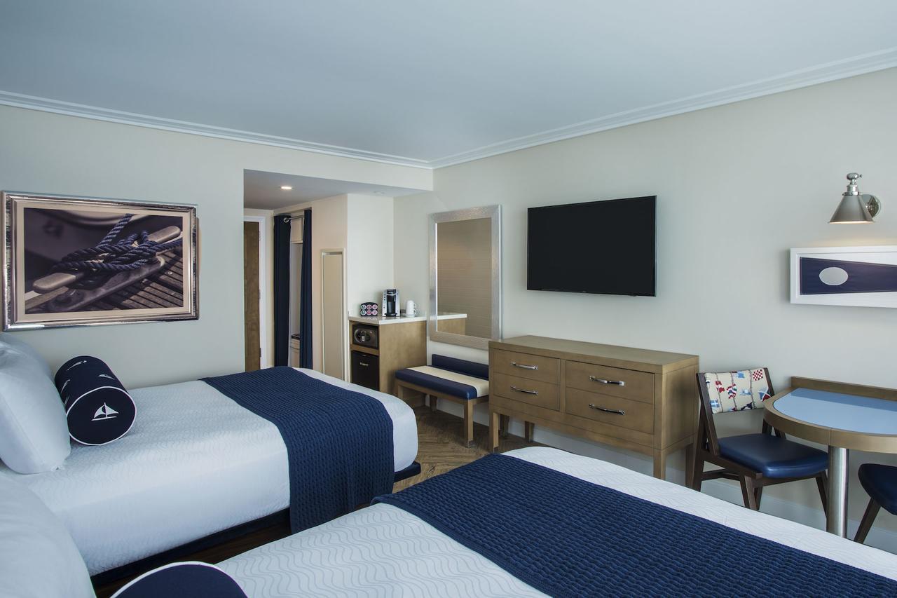 Hutchinson Shores Resort & Spa 옌슨비치 외부 사진