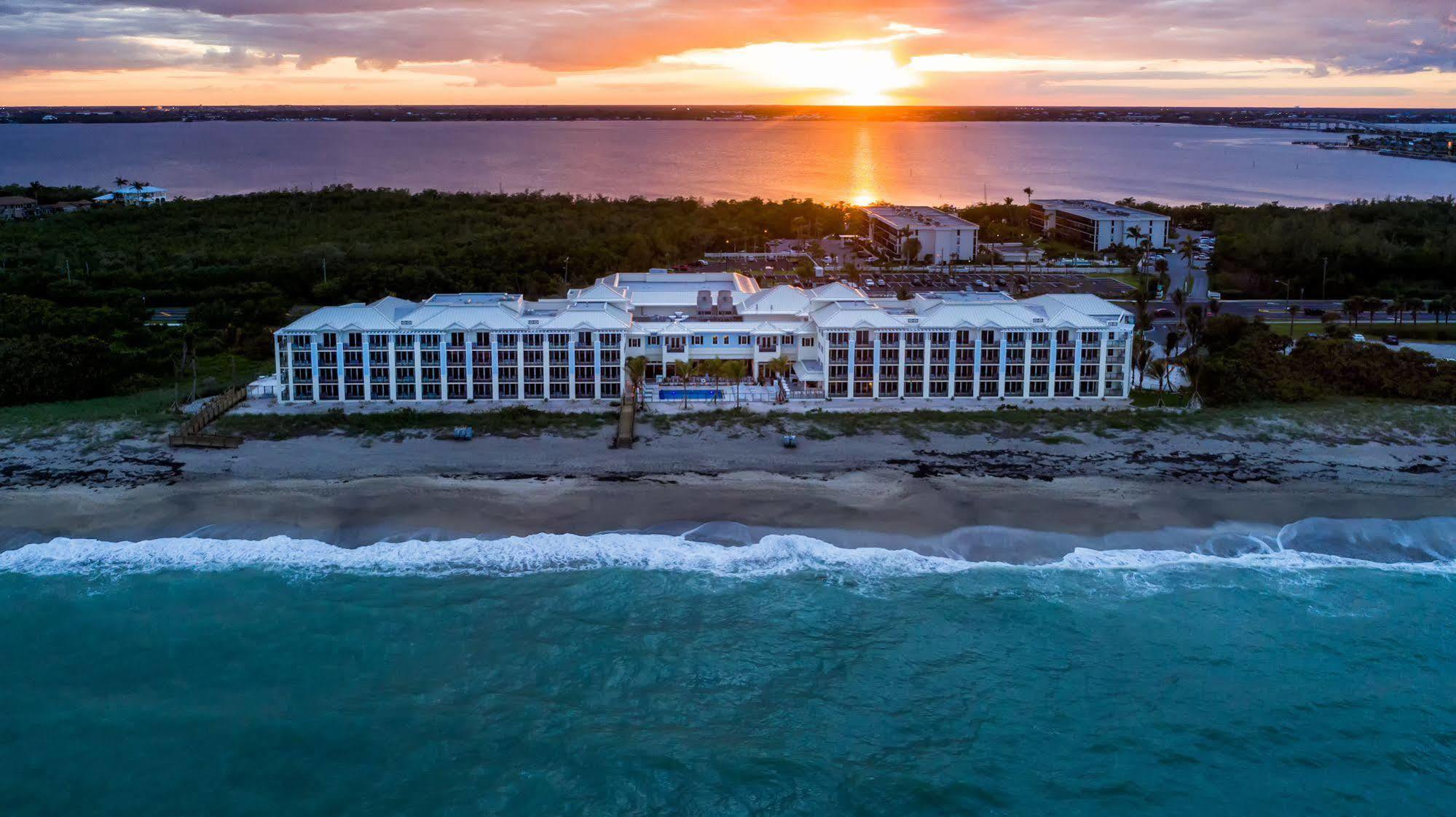 Hutchinson Shores Resort & Spa 옌슨비치 외부 사진