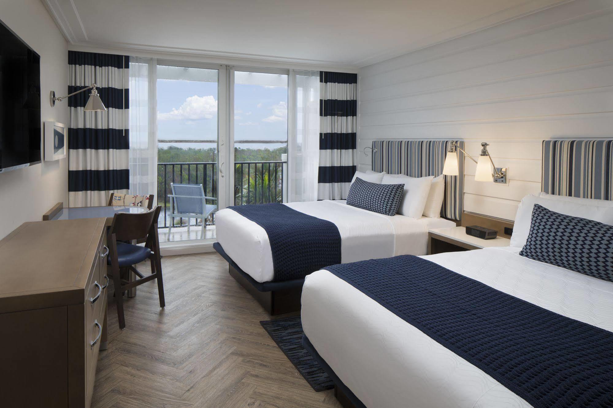Hutchinson Shores Resort & Spa 옌슨비치 외부 사진