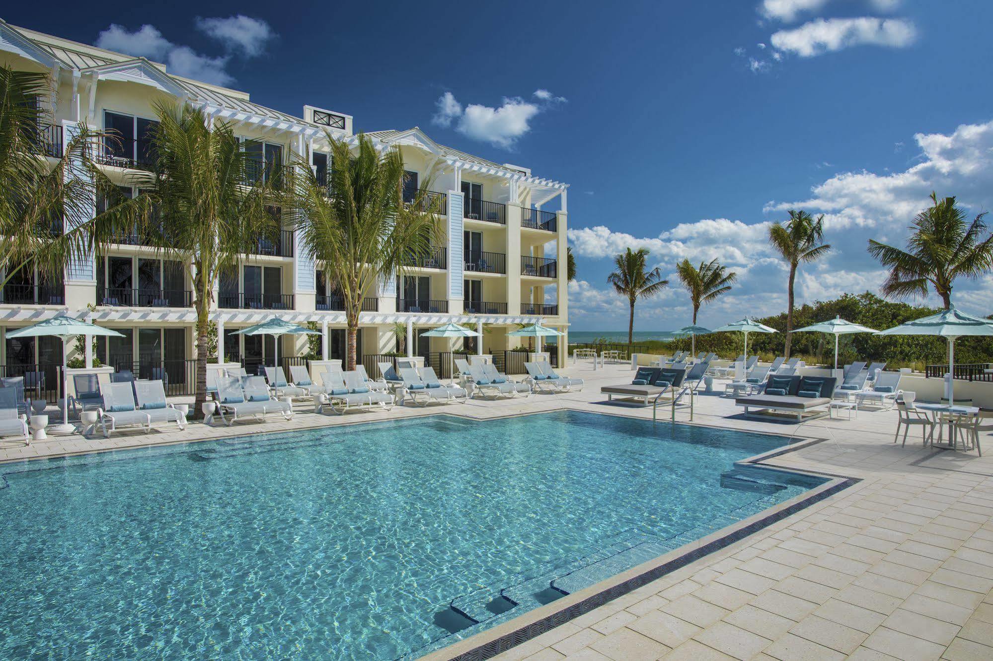 Hutchinson Shores Resort & Spa 옌슨비치 외부 사진