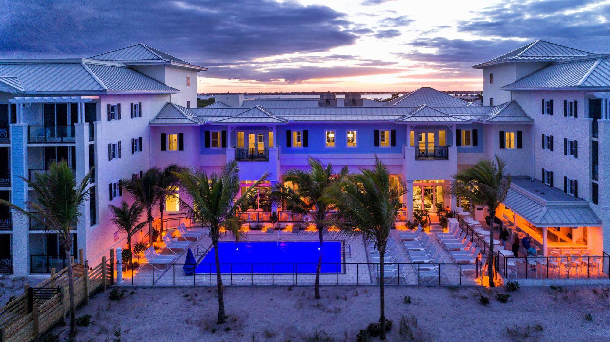Hutchinson Shores Resort & Spa 옌슨비치 외부 사진